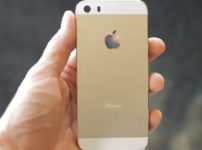 iPhone 5s 裸持ち