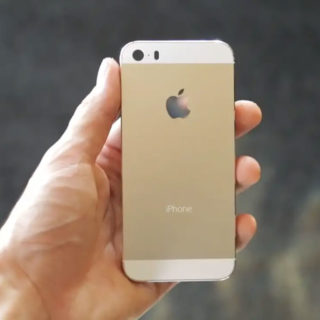 iPhone 5s 裸持ち