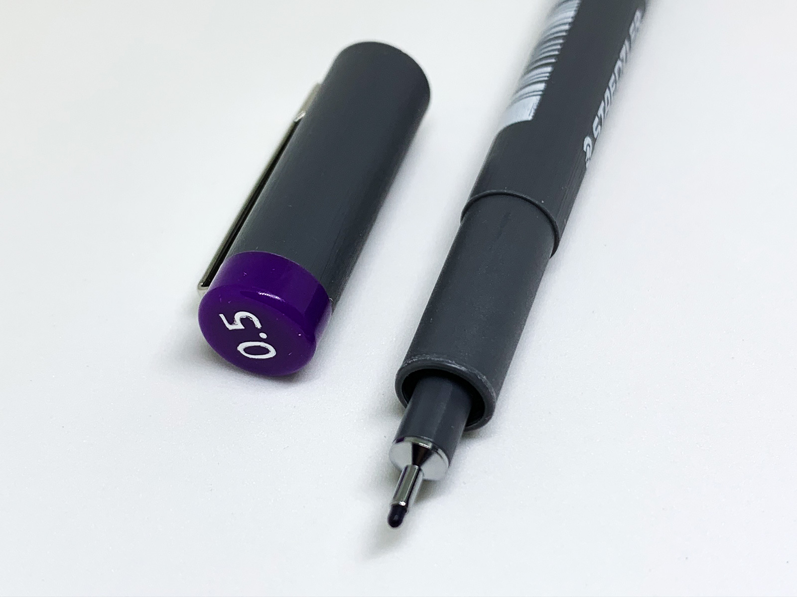 紫系インクのペンを求めて：STAEDTLER pigment liner 0.5mm Purple - sutero choice