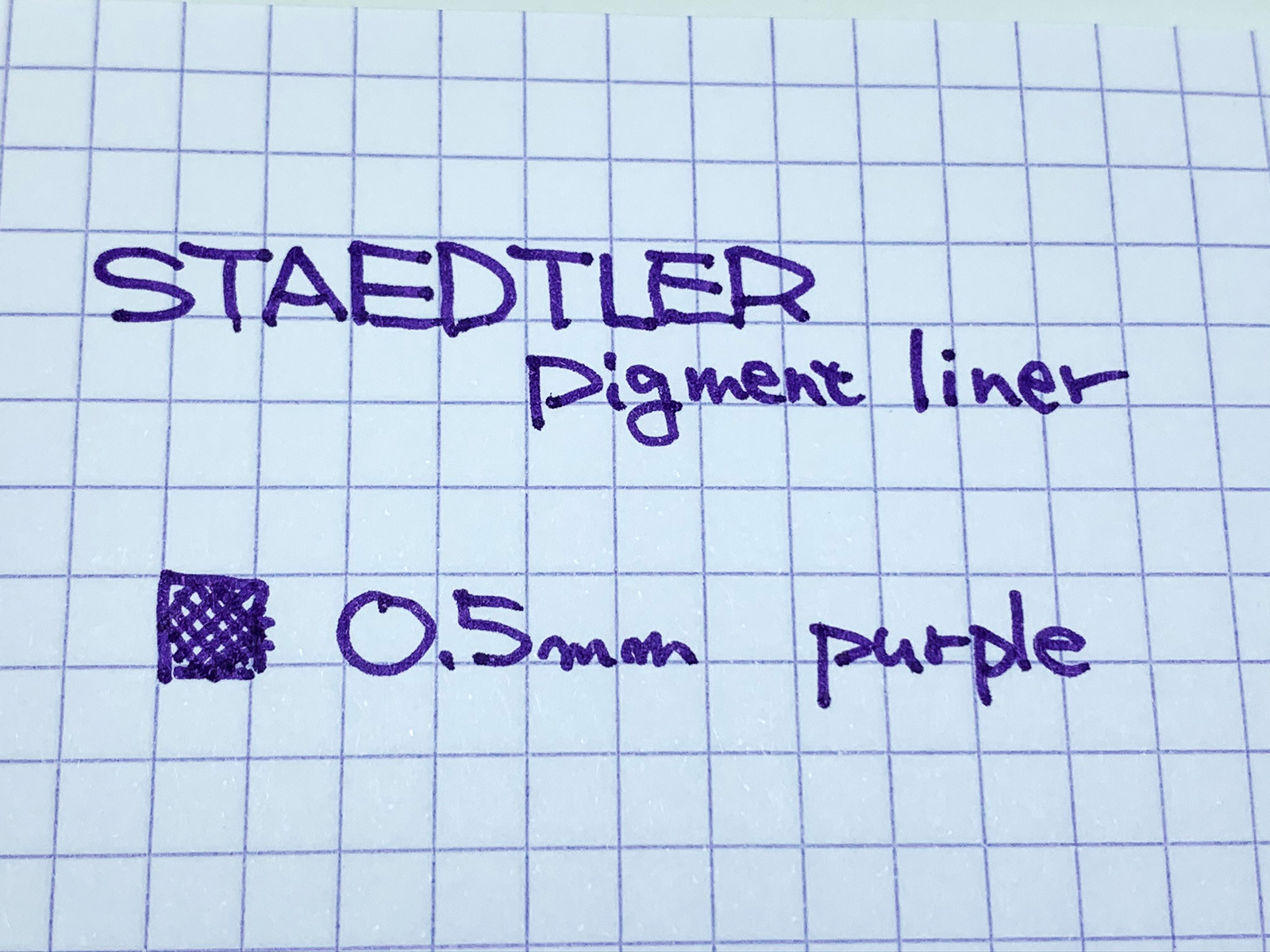 STAEDTLER pigment liner 0.5mm Purple 書いてみた