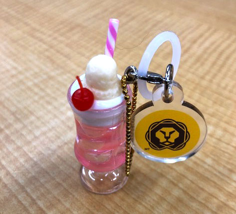 CROSS限定Cream Sodaキーチェーン