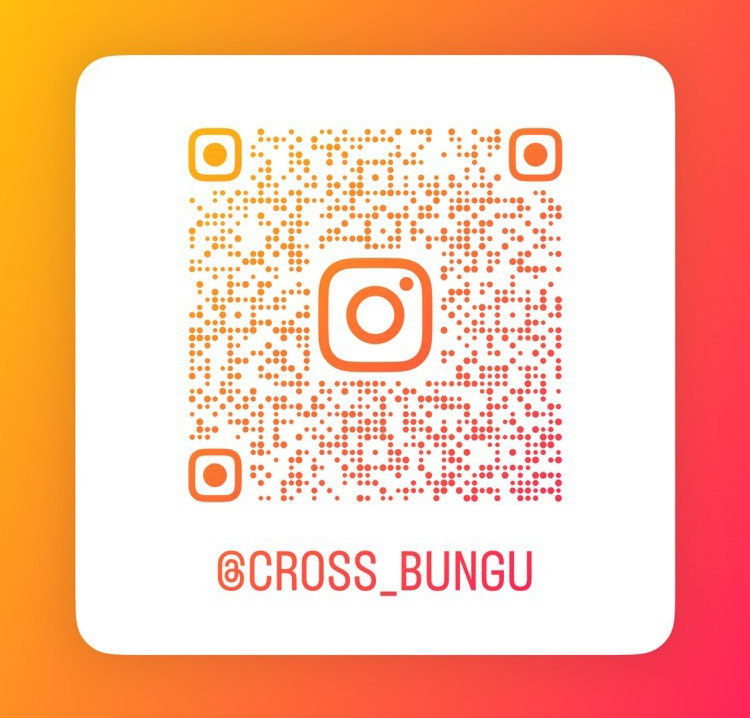 クロス インスタ 2次元コード