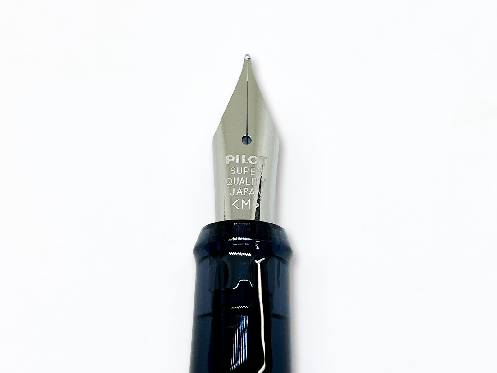 「ライティブ」アクティブホワイト Mニブ ペンポイント