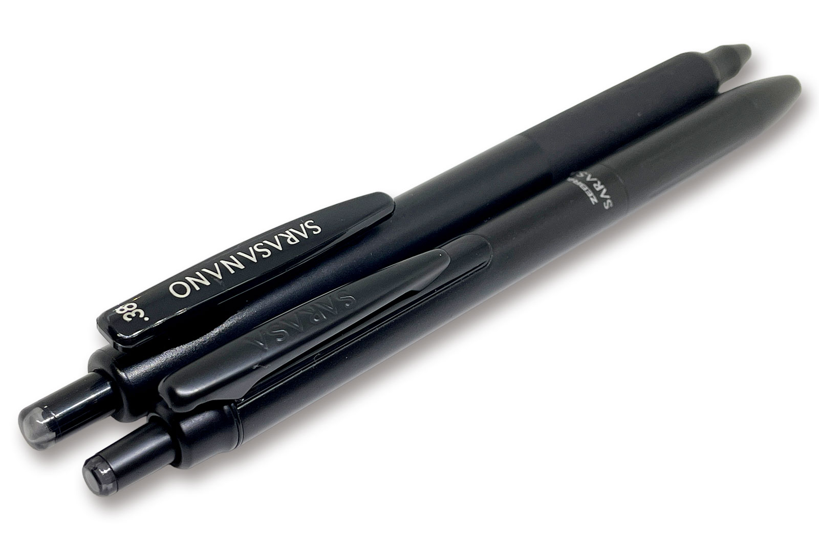 モノクロームシリーズ「サラサグランド ブラック」＆「サラサナノ ブラック」