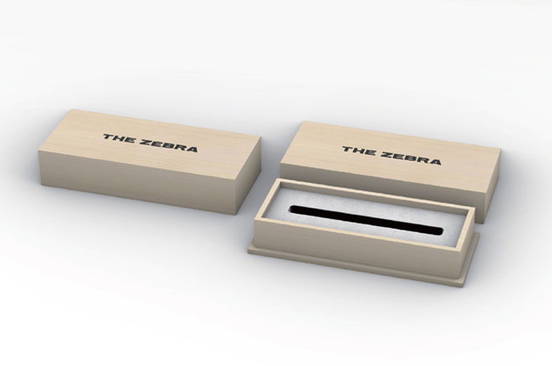 「THE ZEBRA」には、桐箱の化粧箱を付属します。