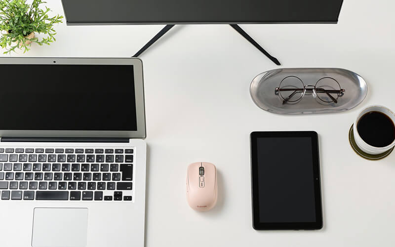 パソコンやタブレットなど接続先の機器を3台まで選べる“マルチペアリング機能”を搭載